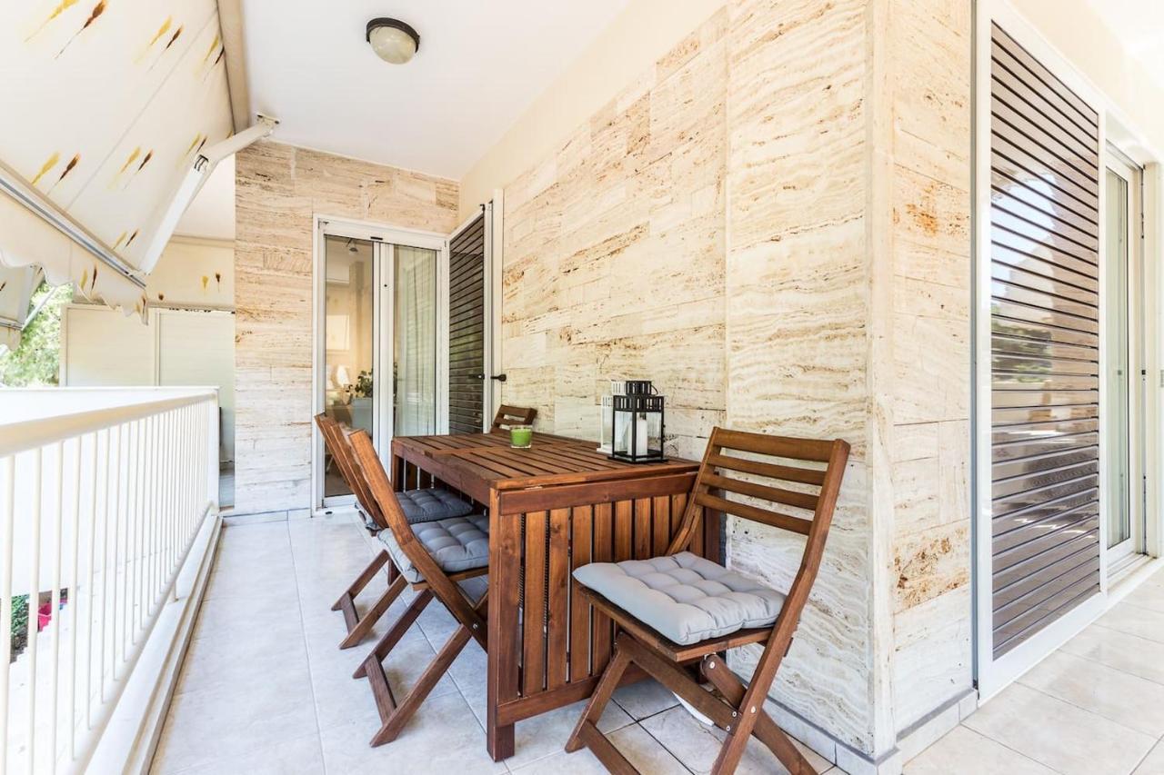 Elegant Apartment W Great Balcony In Vouliagmeni Athena Bagian luar foto